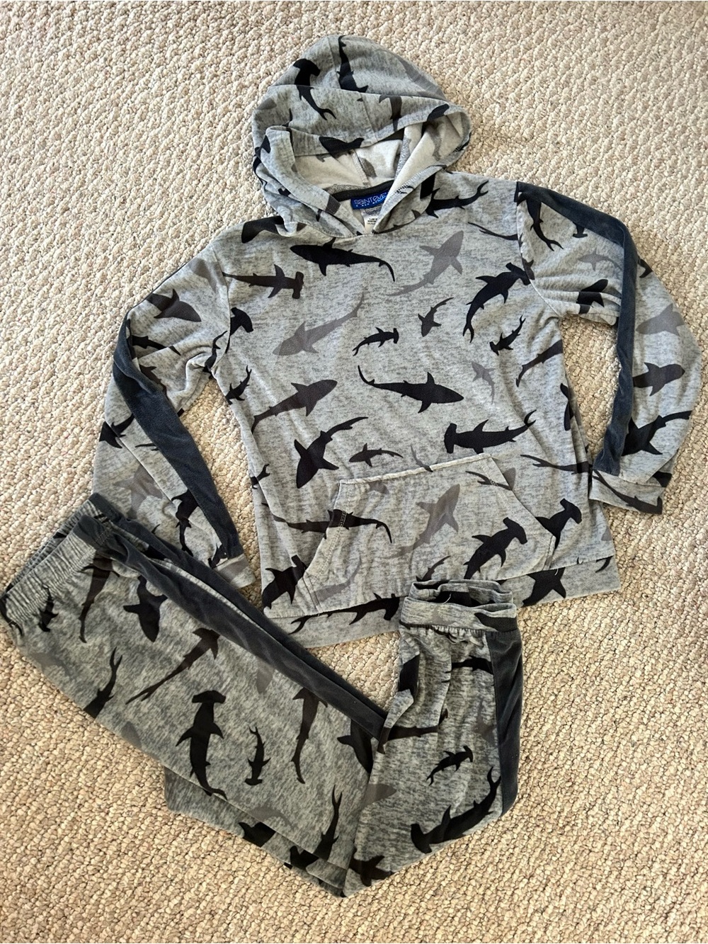 Saint Eve Kids Gray Hooded Lounge  Sleep set size M 10/12